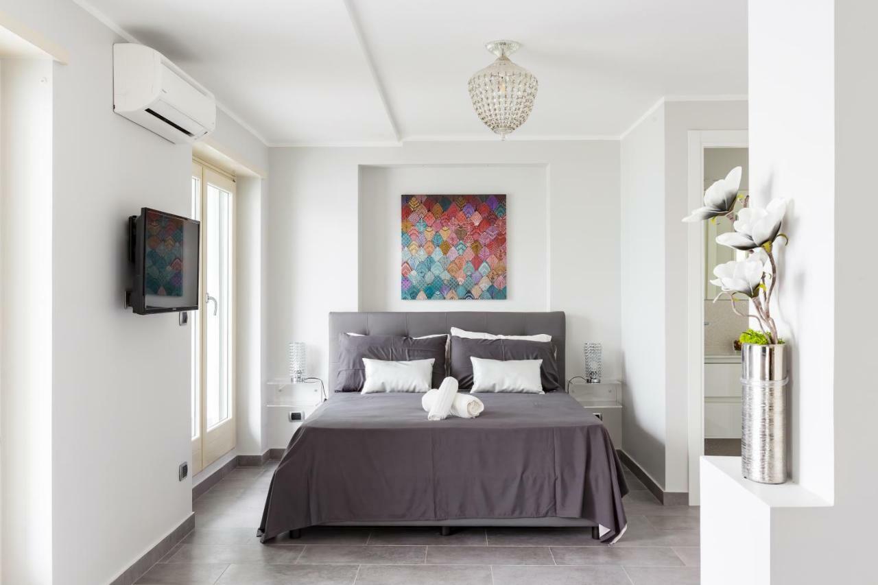 Penthouse 40 In Trastevere With Seasonally Jacuzzi Rome Exterior photo